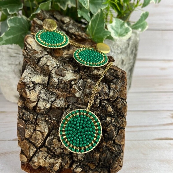 Elegant Gold & Green Beaded Necklace & Matching Earring - Boho Chic Jewelry Set - Picture 6 of 6